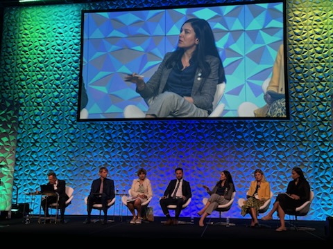 Gokcin Cinar speaking at Forum 360.